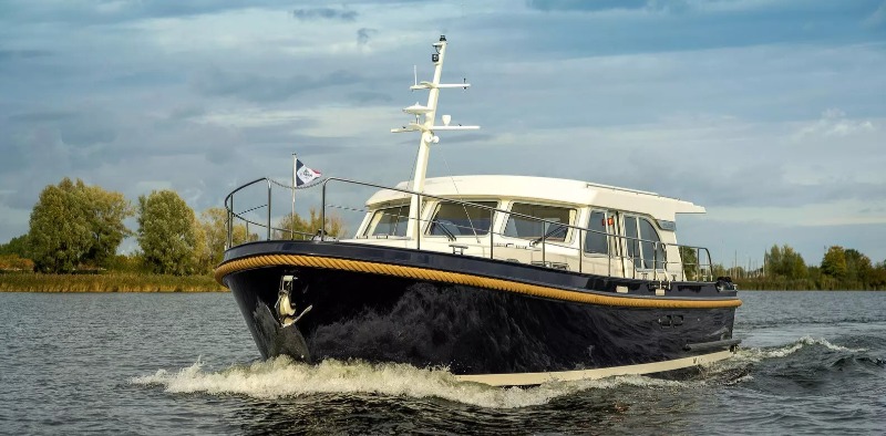 GRAND STURDY 45.0 Sedan, Linssen model
