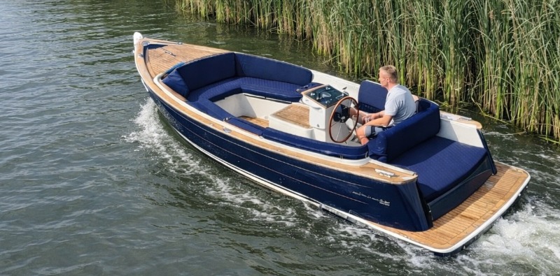 Enkhuizensloep models, Enkhuizen 630 Tender Lounge