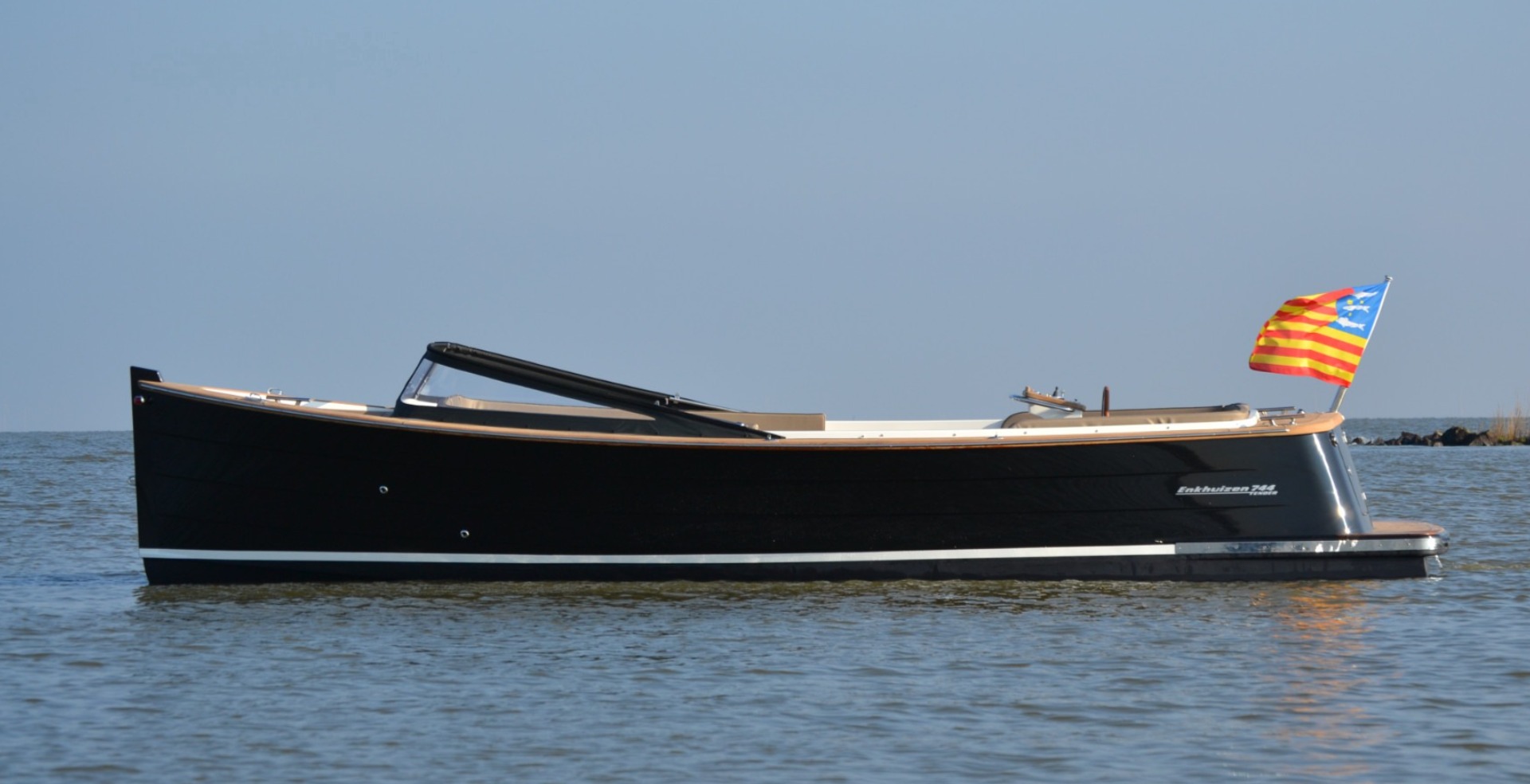 Boat Showrooms Enkhuizen 744 Tender