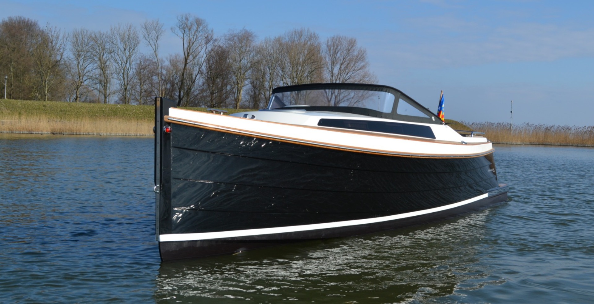 Boat Showrooms Enkhuizen 744 Cruiser