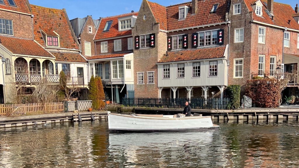Boat Showrooms - Enkhuizensloep