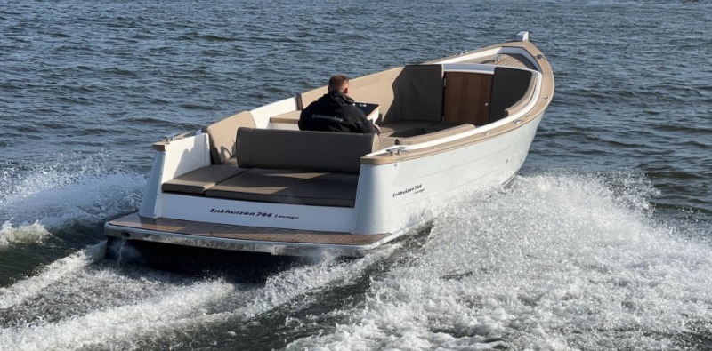 Enkhuizensloep models, Enkhuizen 744 Tender Lounge