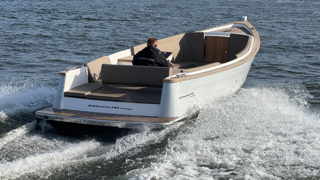 Boat Showrooms - Enkhuizensloep