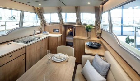 LINSSEN GS 35 AC, for sale, interior, yacht