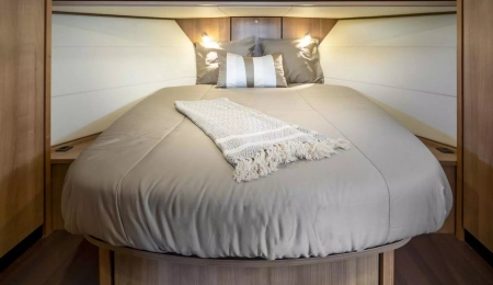 Grand Sturdy 40.0 Sedan for sale, cabin
