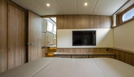 Grand Sturdy 45 AC, for sale, Cabin, Shepperton Marina