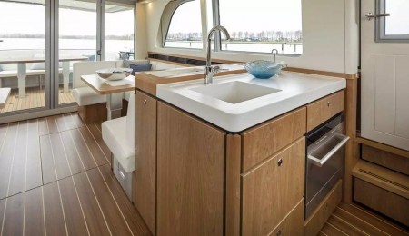 Grand Sturdy 500 Sedan Variodeck, for sale, interior