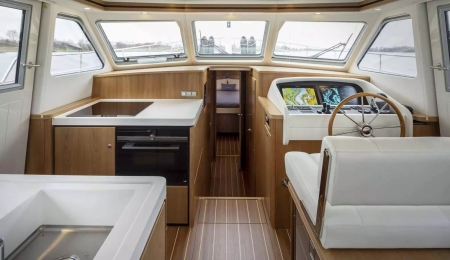 Grand Sturdy 500 Sedan Variodeck, for sale, saloon