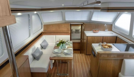 Grand Sturdy 450 AC Variotop®, for sale, saloon