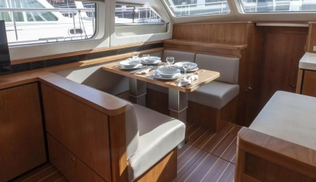 Grand Sturdy 450 AC Variotop®, for sale, Shepperton Marina