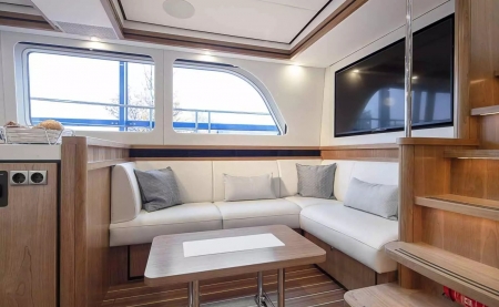 Grand Sturdy 450 AC Variotop®, for sale, interior