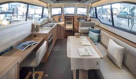 Linssen 35 SL Sedan, for sale, interior saloon