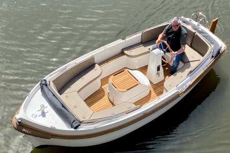 Boat Showrooms, UK Dealer for Enkhuizen 500