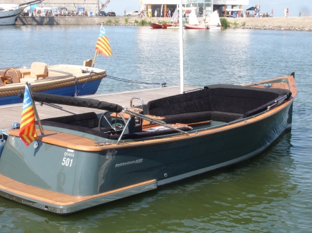 Enkhuizensloep, Enkhuizen 630 Tender Exterior