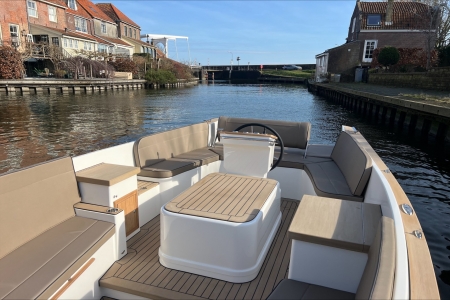 Enkhuizen 744 Tender Lounge