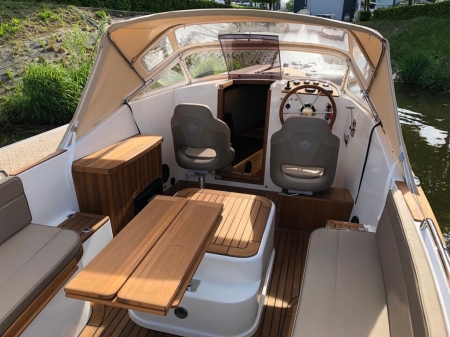 Enkhuizensloep, Enkhuizen 744 Cruiser,  Interior