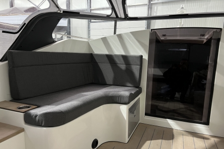 Boat Showrooms, UK Dealer for Enkhuizensloep , Enkhuizen 922 Cruiser, Interior