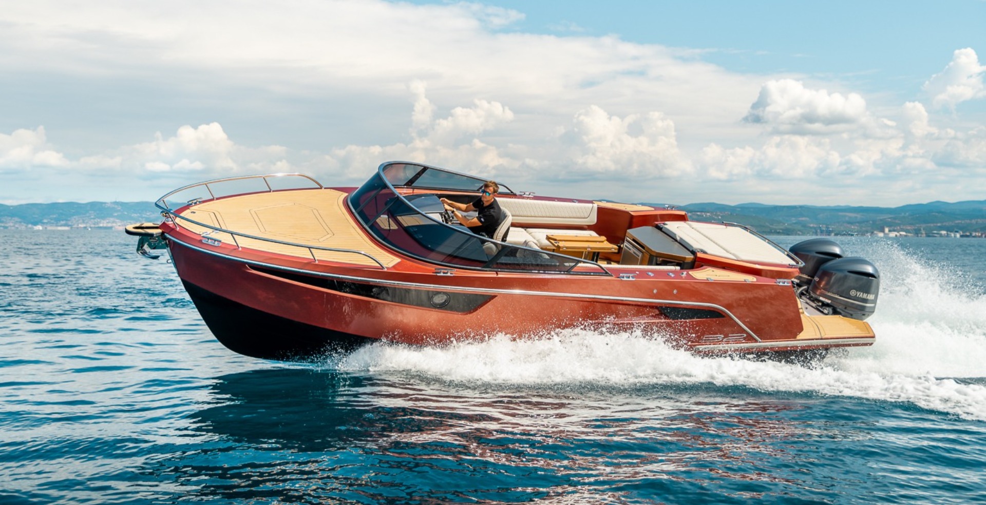 Alfastreet 32 Cabin 