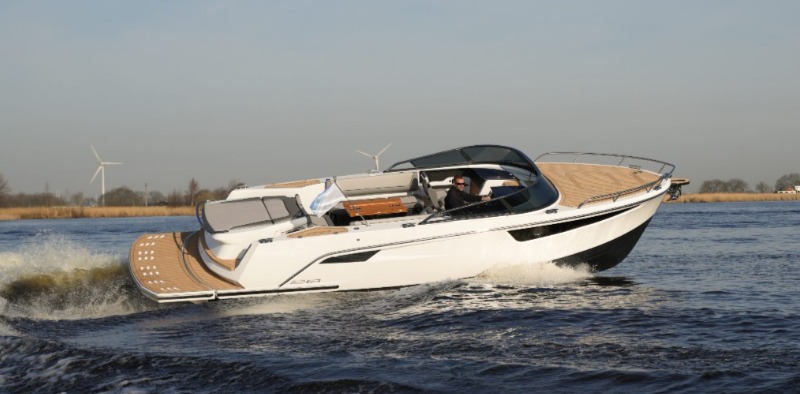 Alfastreet models 28 Cabin