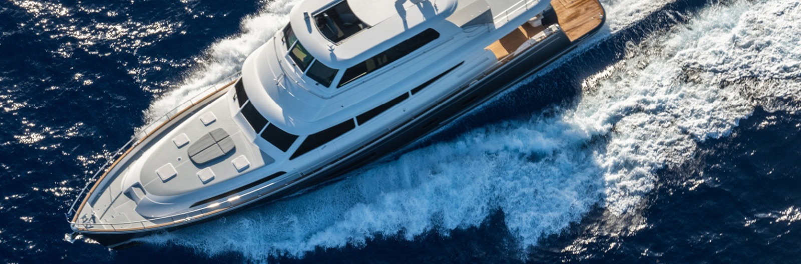 Boat Handling & Tuition, Boat Showrooms