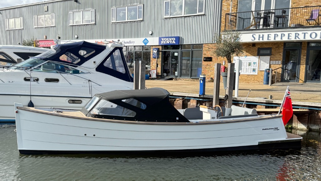 Boat Showrooms - Enkhuizensloep 744 T L 